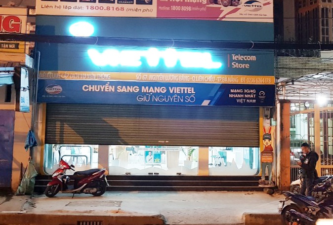 Lời khai của thanh niên cướp cửa hàng Viettel ảnh 2 Loi khai cua thanh nien cuop cua hang Viettel anh 2