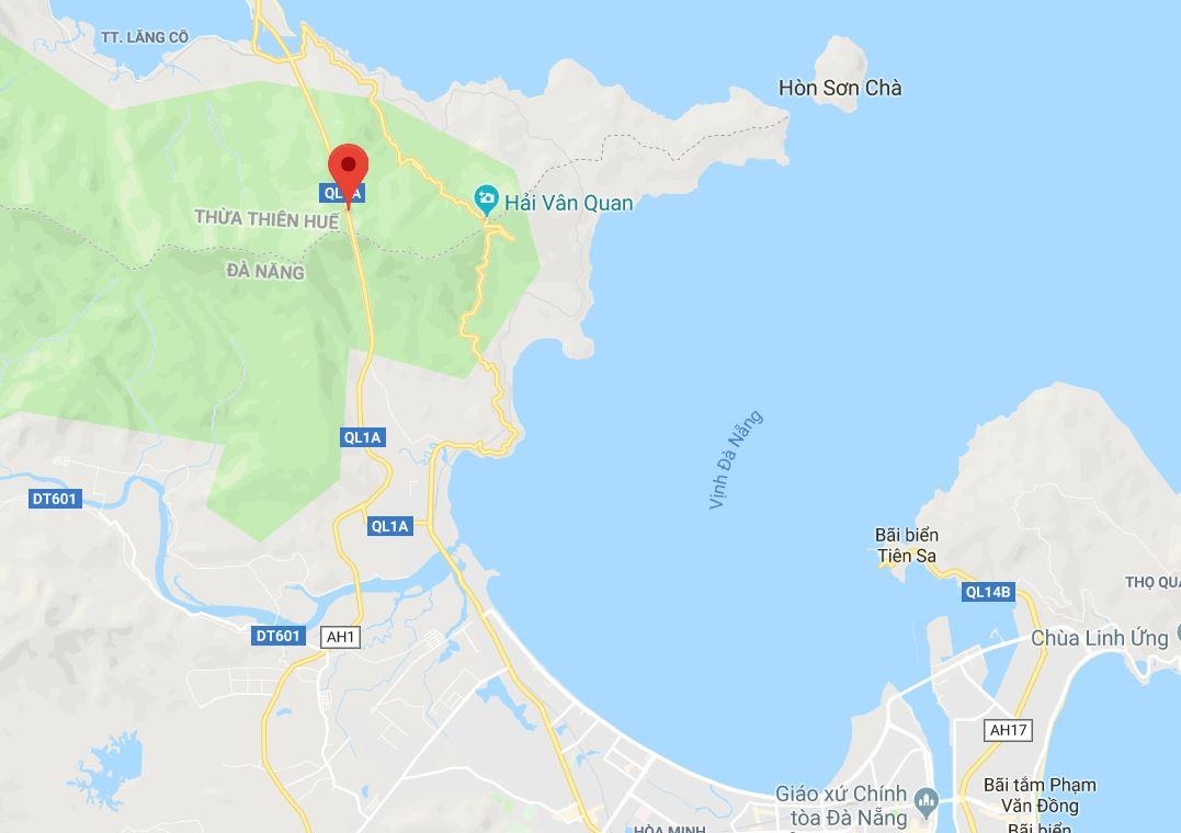 Xe cho quan tai boc chay anh 2