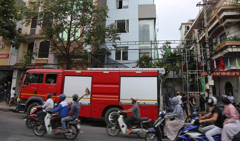 Cong nhan bi dien giat o Da Nang anh 1