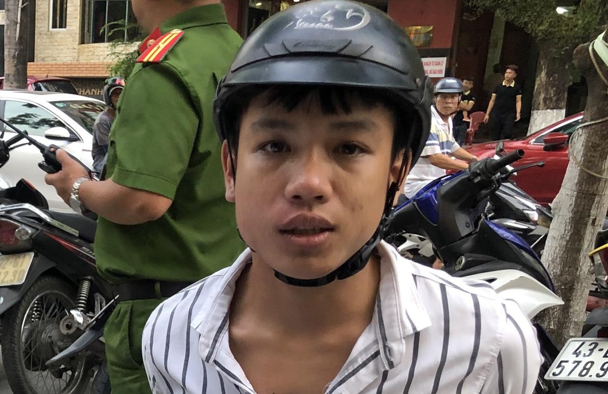 9X tong canh sat 911 bi khong che hinh anh