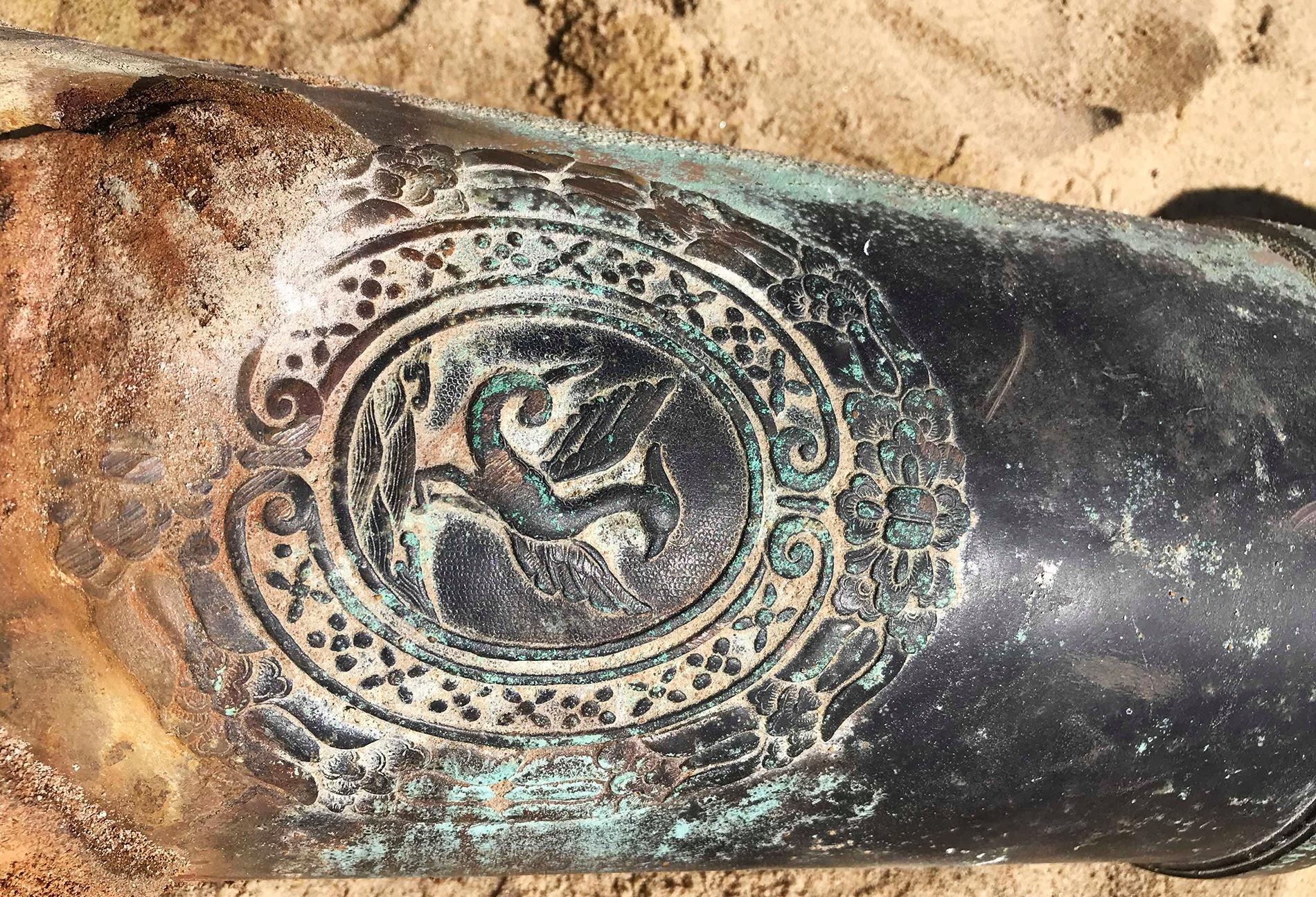 Phat hien sung than cong bang dong co nien dai 200 nam o bo bien hinh anh