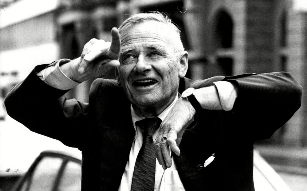 cuon sach ve dong tinh,  tinh yeu va su co don anh 2