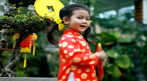 MV Xuc xac xuc xe - Bao An hinh anh