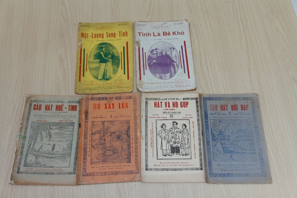 ngay hoi sach cu TP.HCM anh 2