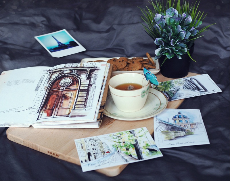 sách du ký kèm ký họa về Paris ảnh 2 sach du ky kem ky hoa ve Paris anh 2