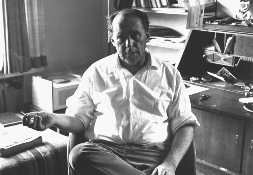 Heinrich Boll: Nha van hau chien cua nuoc Duc hinh anh