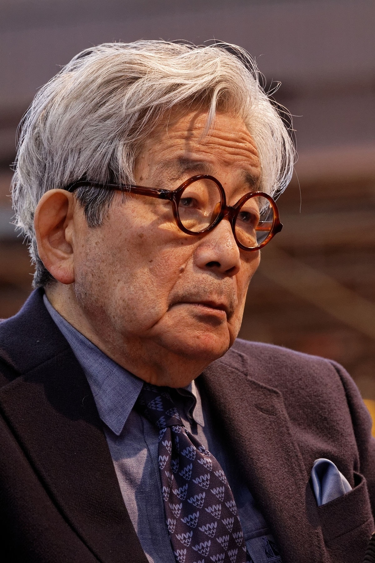 van cua Kenzaburo Oe anh 1