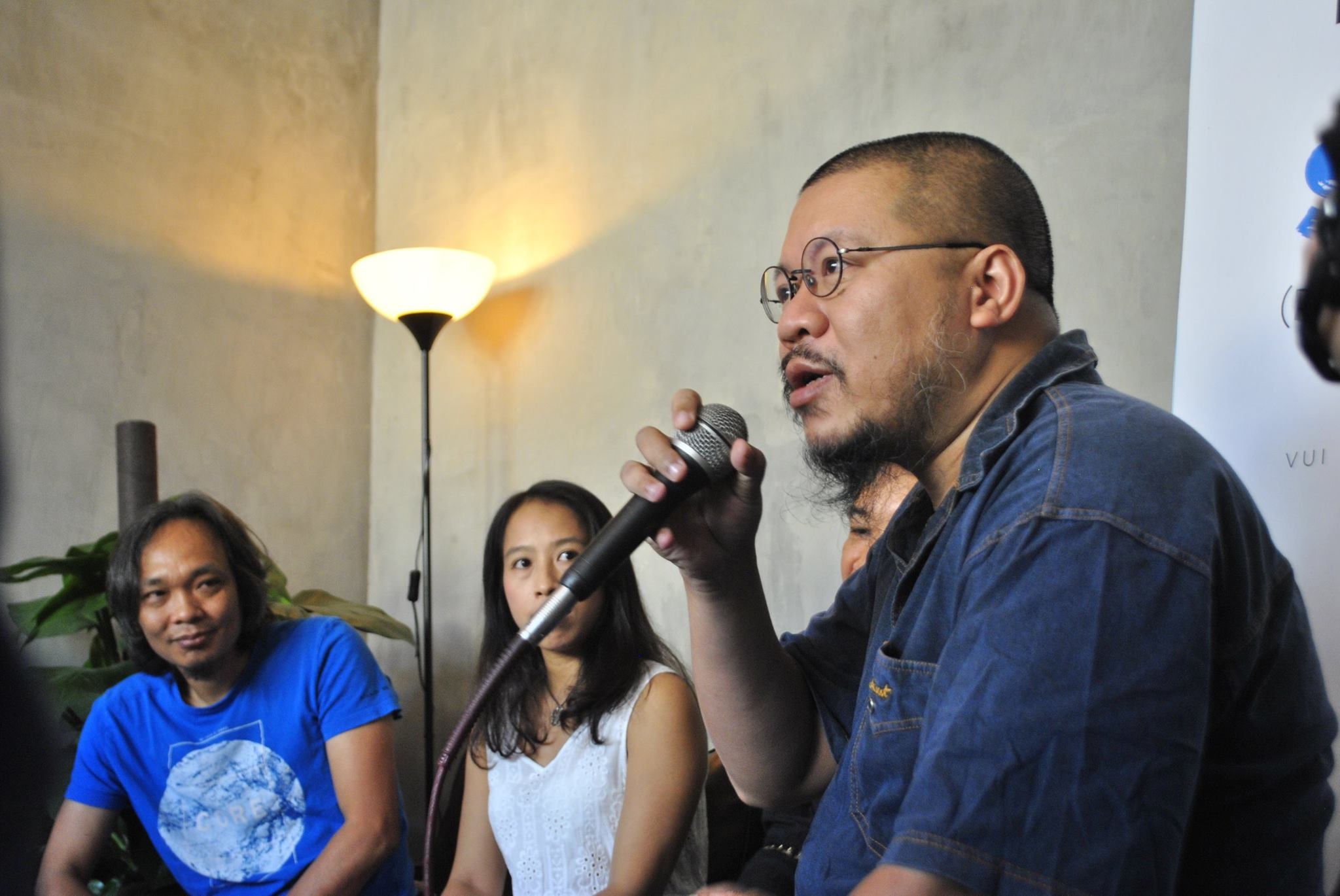 Ra mắt sách ảnh 2 Ra mat sach anh 2