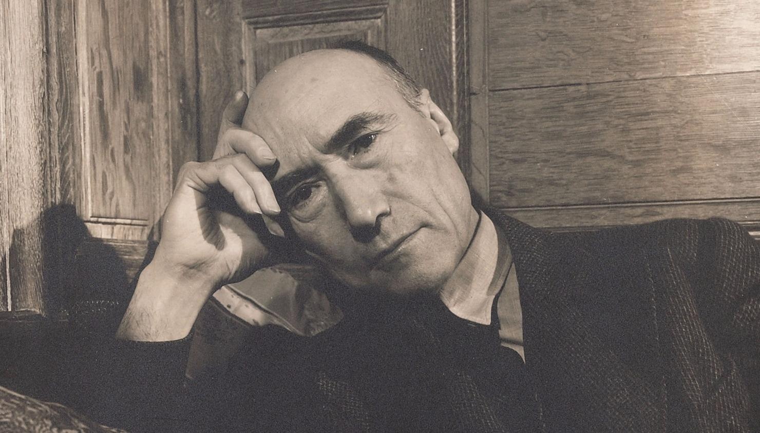 'Vo mong': Theu det mot ao mong ve ai tinh hinh anh