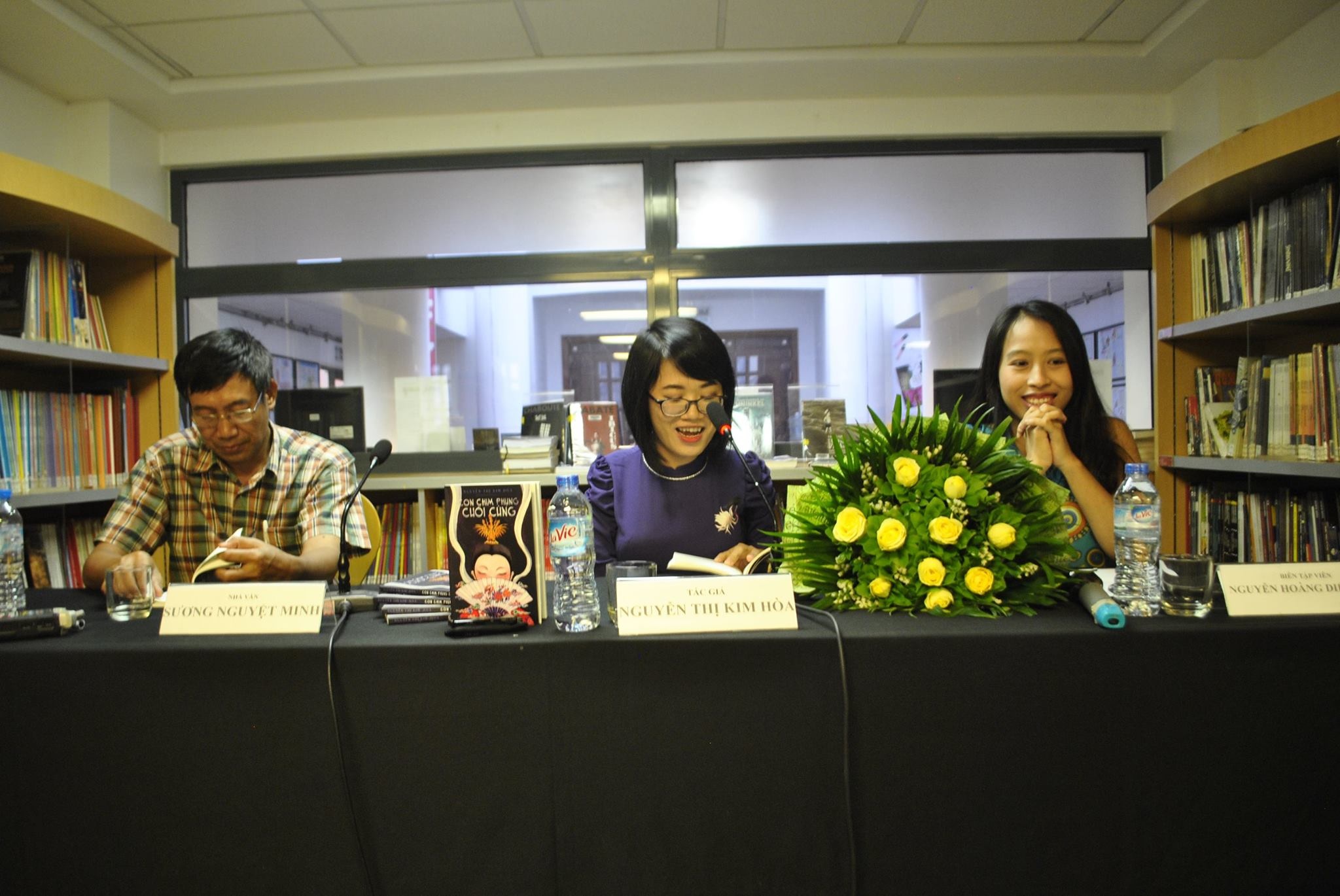 Con chim phung cuoi cung anh 1