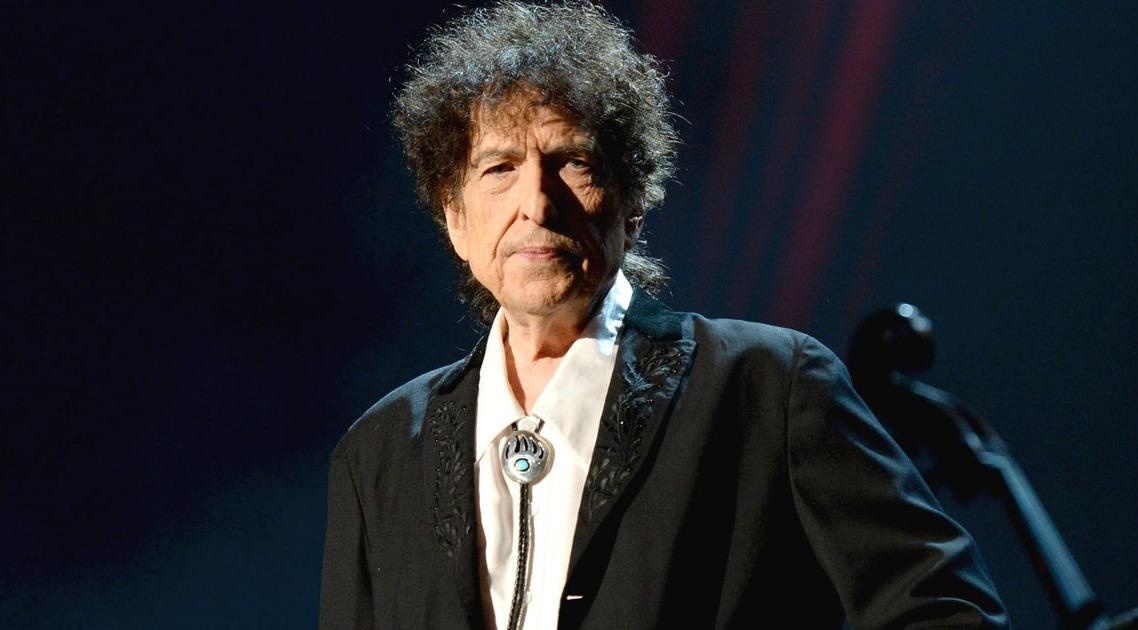 Bob Dylan bi cao buoc dao van trong bai dien tu nhan giai Nobel hinh anh