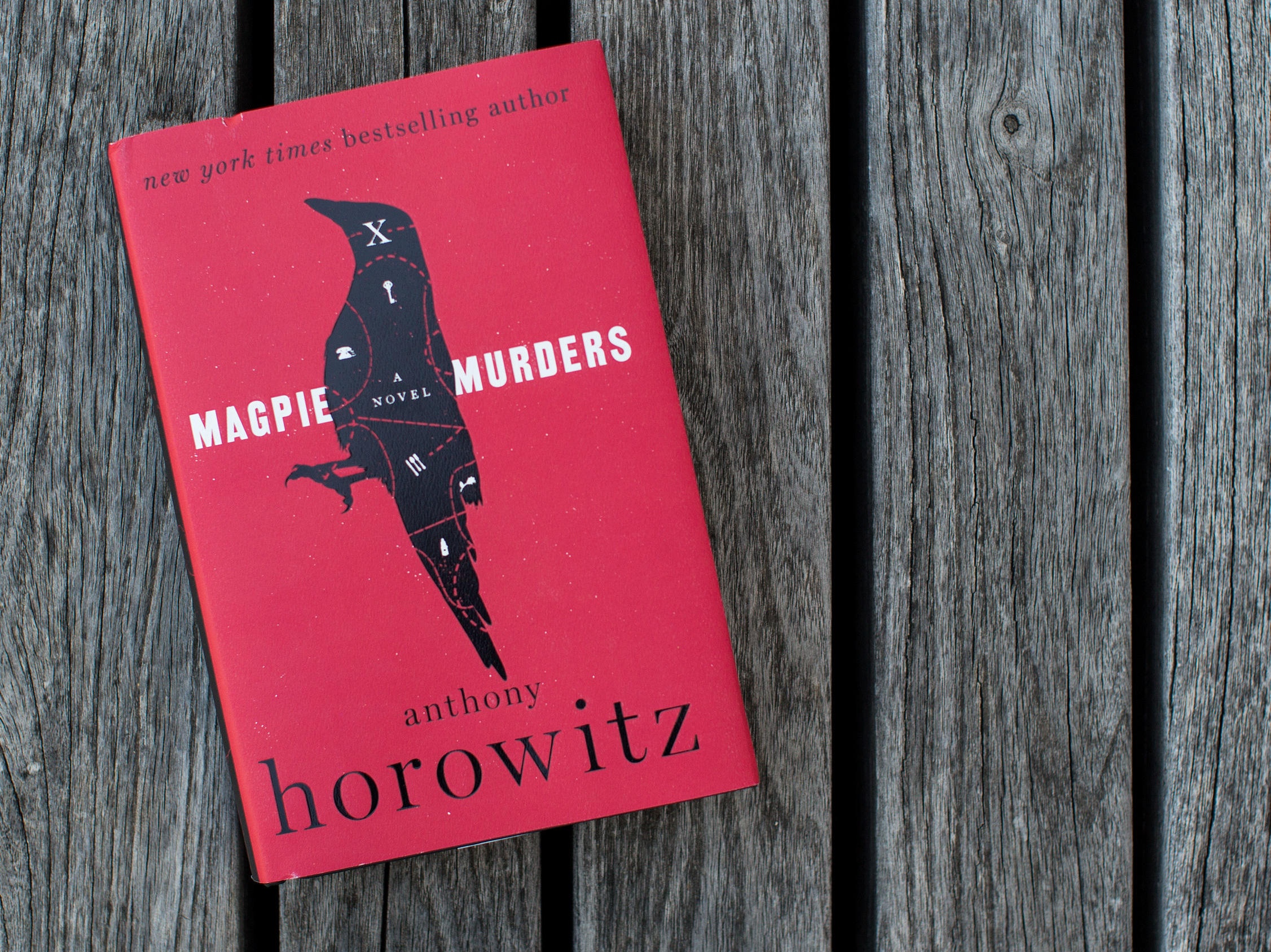Sách Magpie Murders của Anthony Horowitz ảnh 1 Sach Magpie Murders cua Anthony Horowitz anh 1