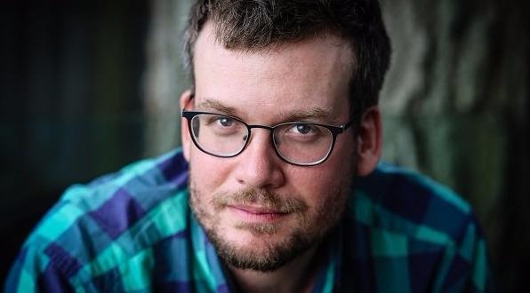 John Green ra mat tieu thuyet tuoi teen moi hinh anh