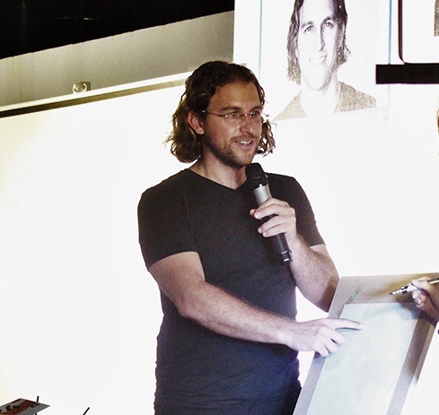 nguoi viet 500 cuon sach trong 1 nam anh 1