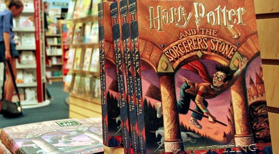‘Harry Potter’ khong phai la cuon sach thieu nhi ban chay nhat tai Anh hinh anh