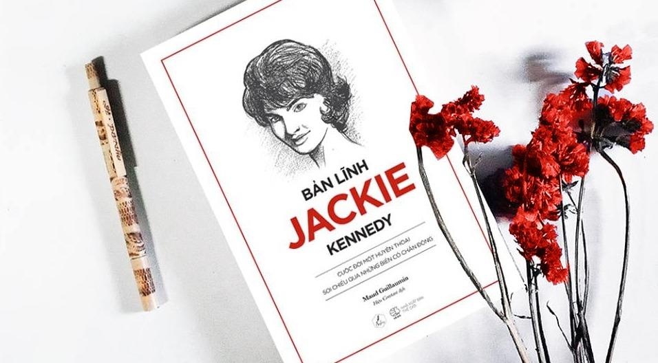 Jackie Kennedy va cau chuyen ve mot bieu tuong nu quyen hinh anh