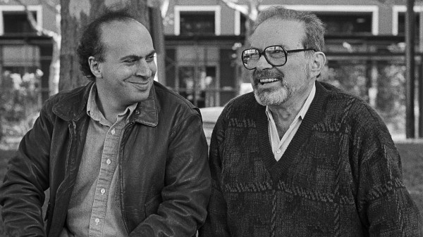 Phat hien tac pham cua tac gia 'O noi quy su giac non' sau 30 nam hinh anh