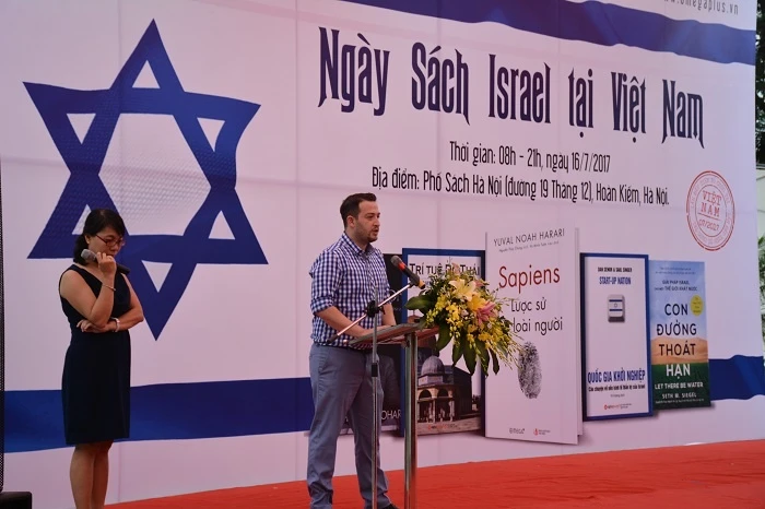 Ngay sach Israel anh 1