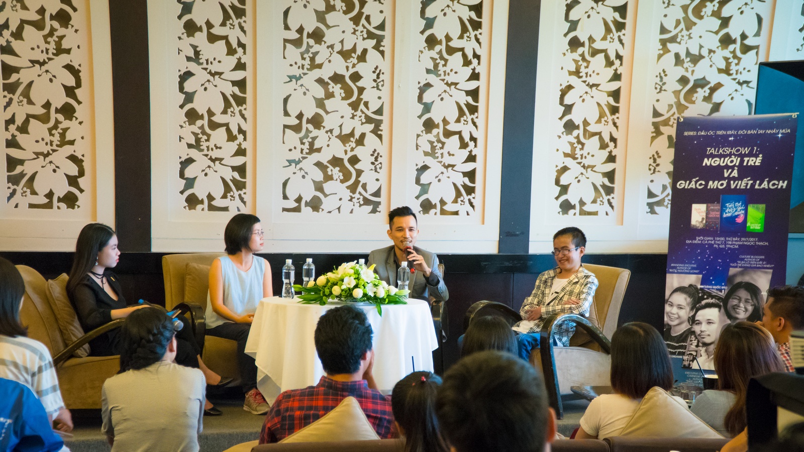 nha van tre noi ve chuyen viet lach anh 1