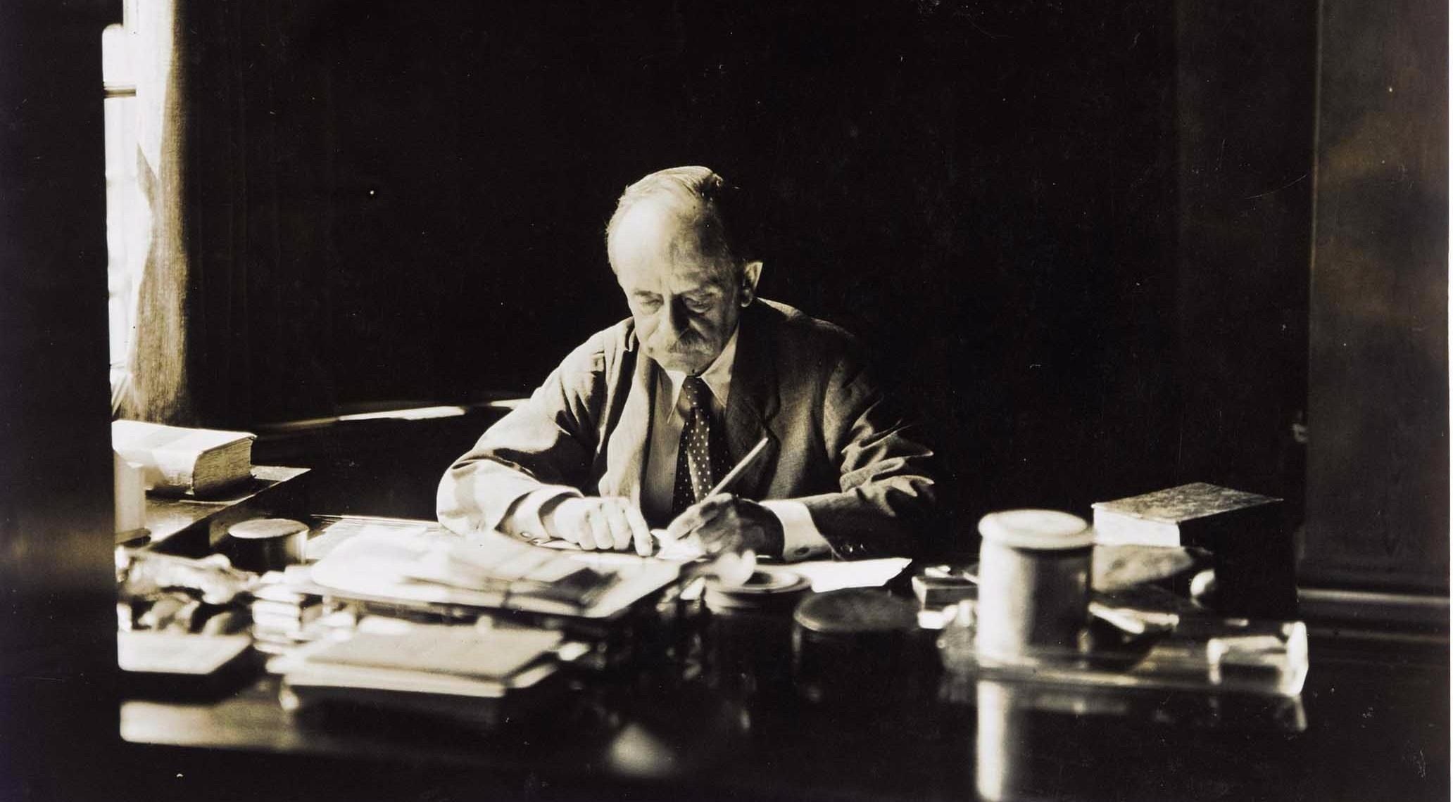 Xuat ban vo kich bi that lac cua tac gia ‘Peter Pan’ hinh anh