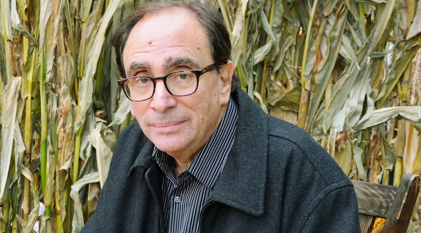 10 su that thu vi ve ong hoang sach kinh di thieu nhi R. L. Stine hinh anh