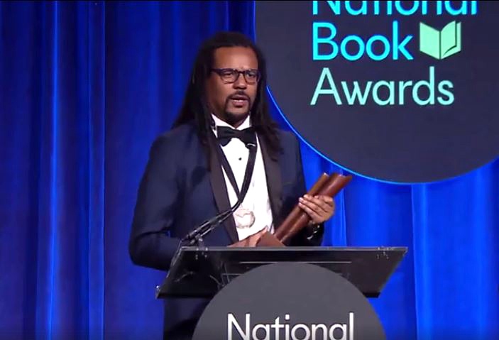 giai thuong Sach quoc gia My 2017 hu cau anh 3