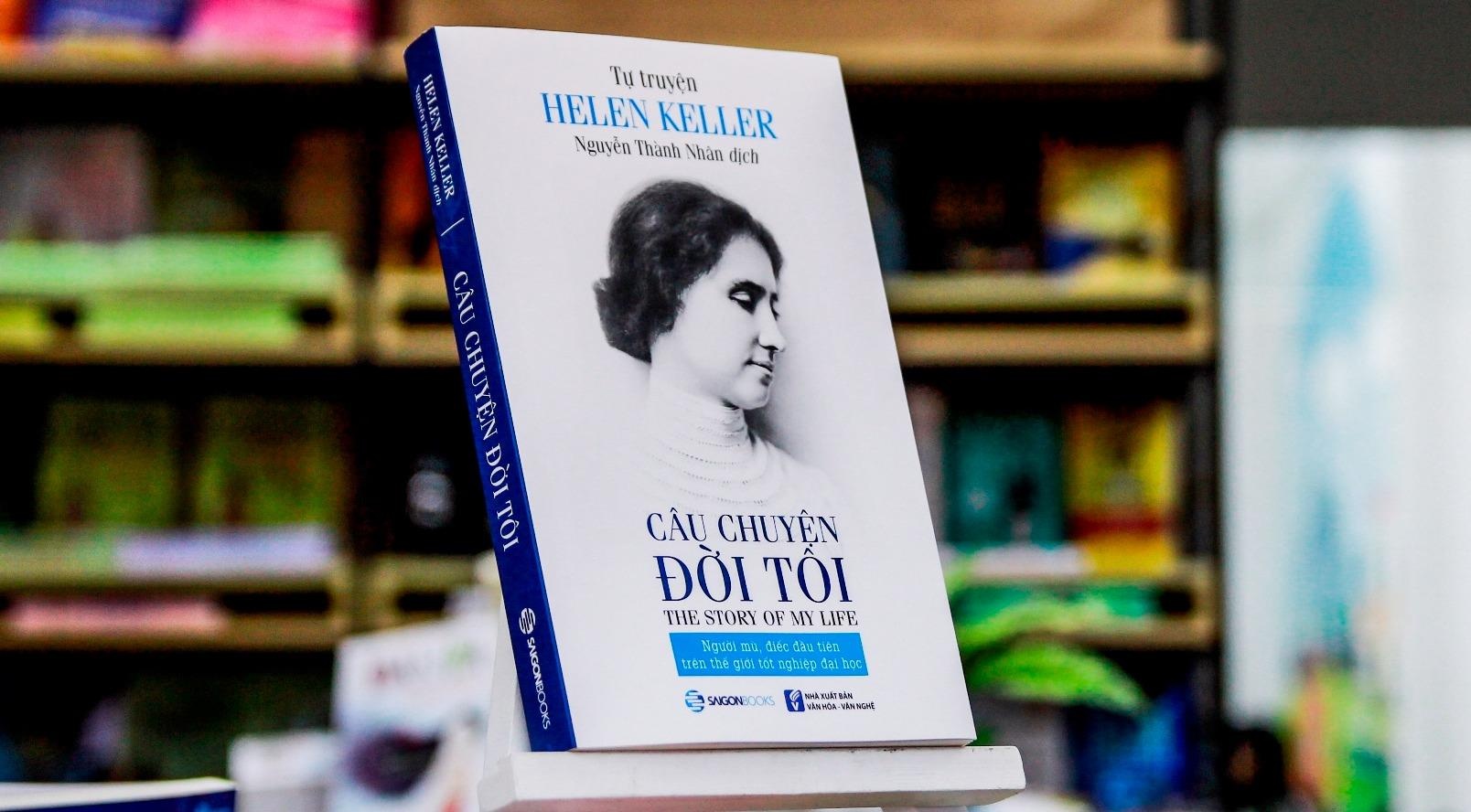 Ra mat tu truyen cua nguoi mu, diec dau tien tot nghiep dai hoc hinh anh