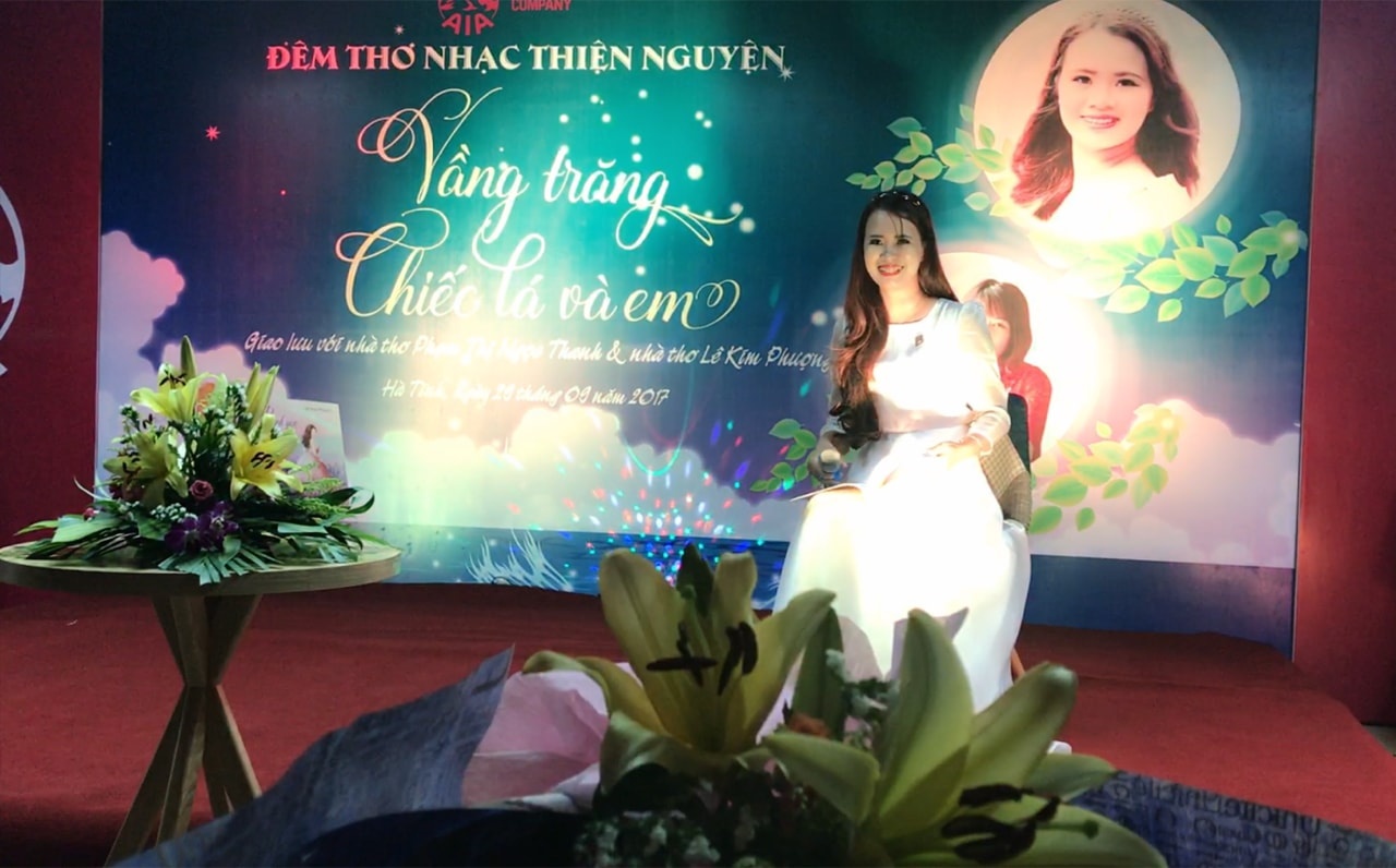 nhà thơ nữ ra mắt tác phẩm gây quỹ từ thiện ảnh 1 nha tho nu ra mat tac pham gay quy tu thien anh 1