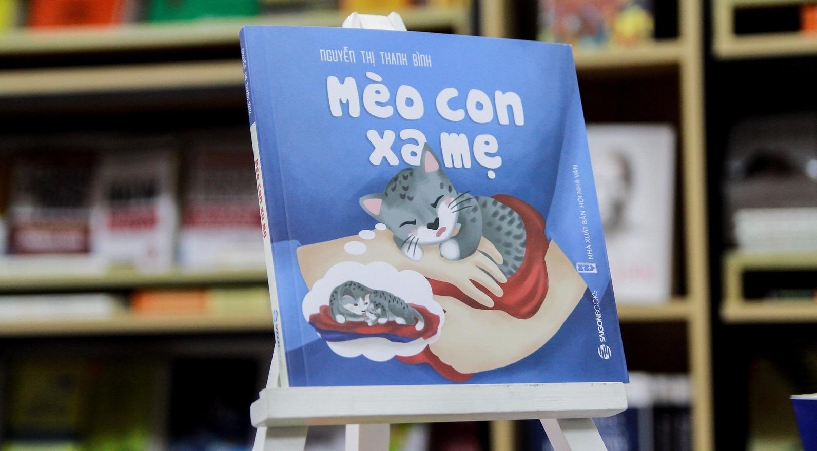 'Meo con xa me': Ngoi ca tinh yeu thuong giua con nguoi va con vat hinh anh