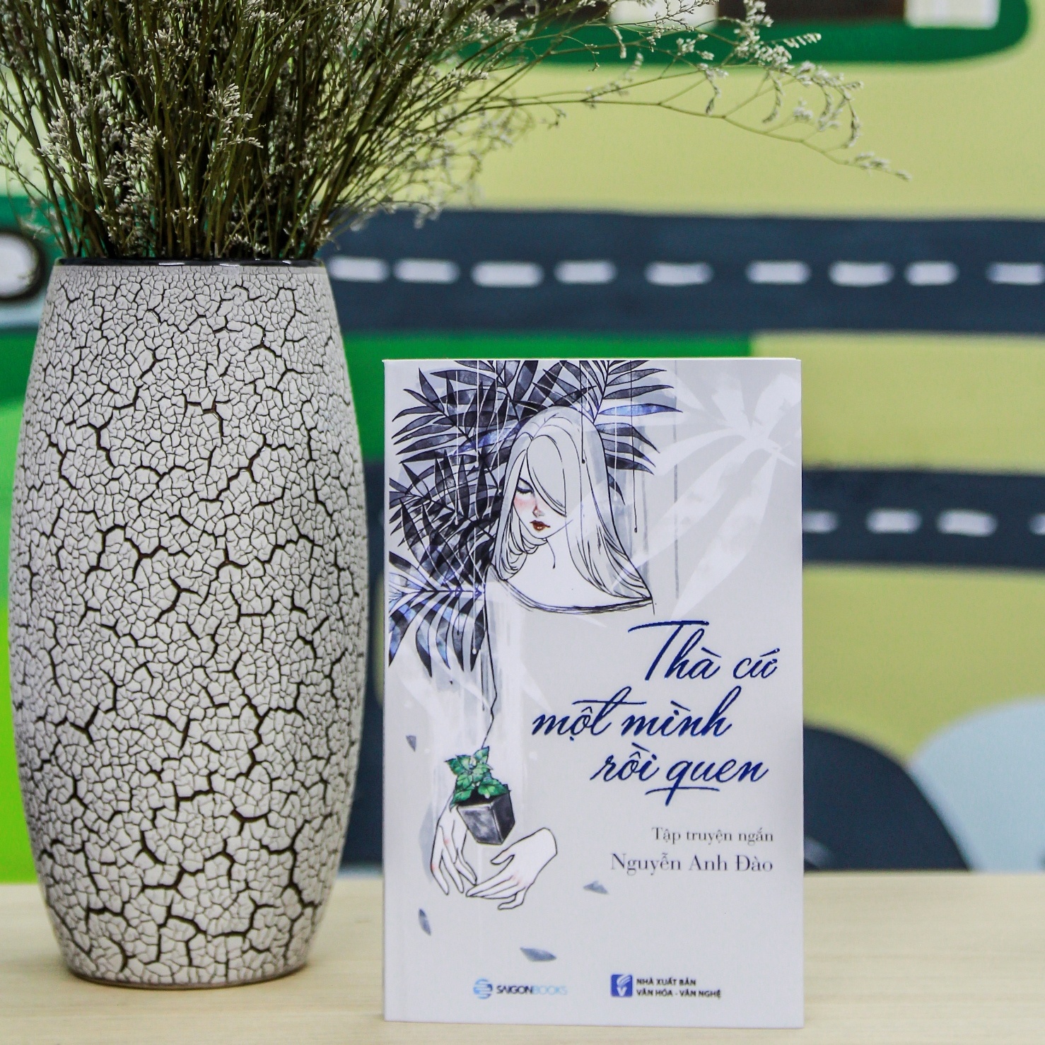 sach Tha cu mot minh roi quen cua Nguyen Anh Dao anh 1