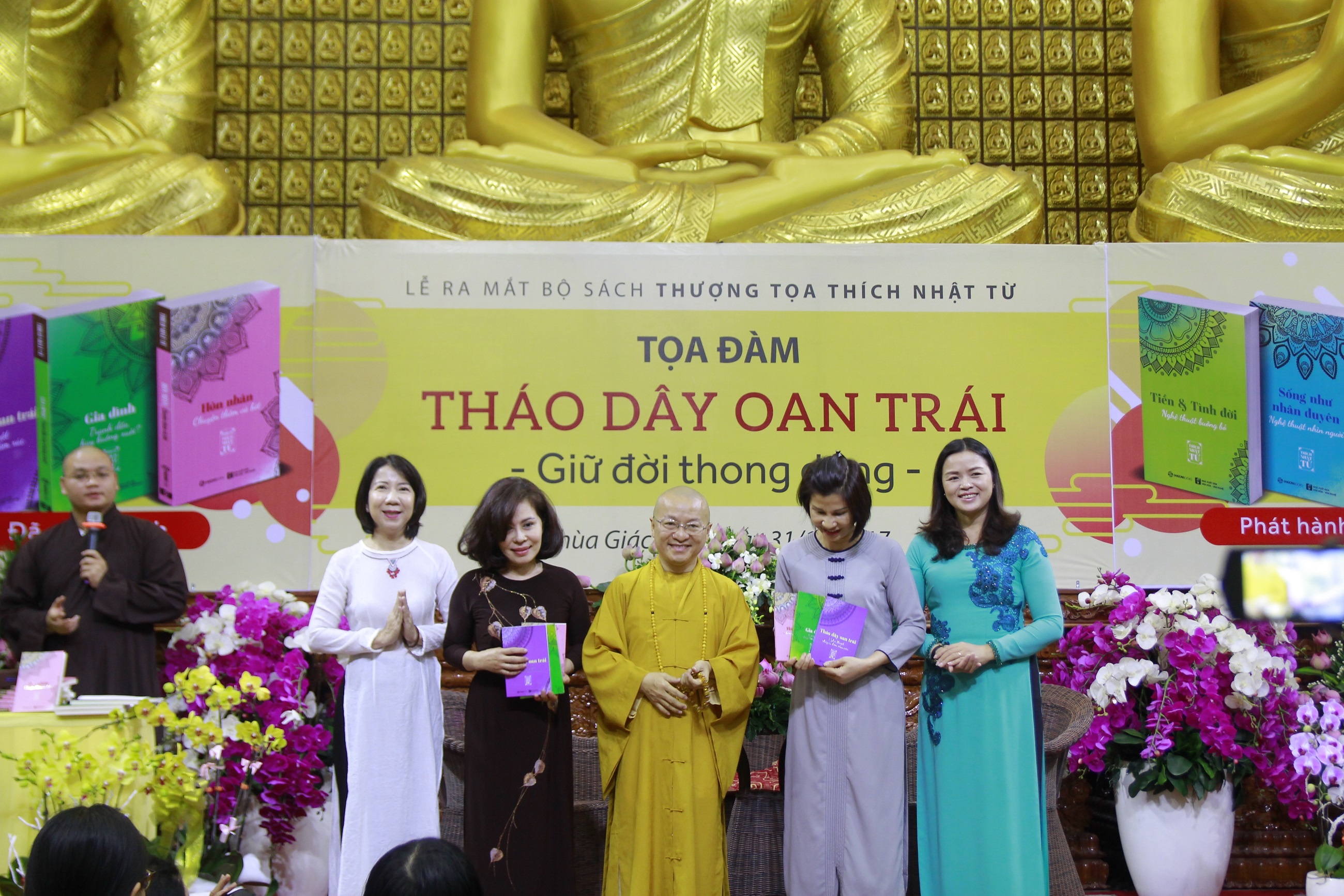 ra sach cua thuong toa Thich Nhat Tu anh 1