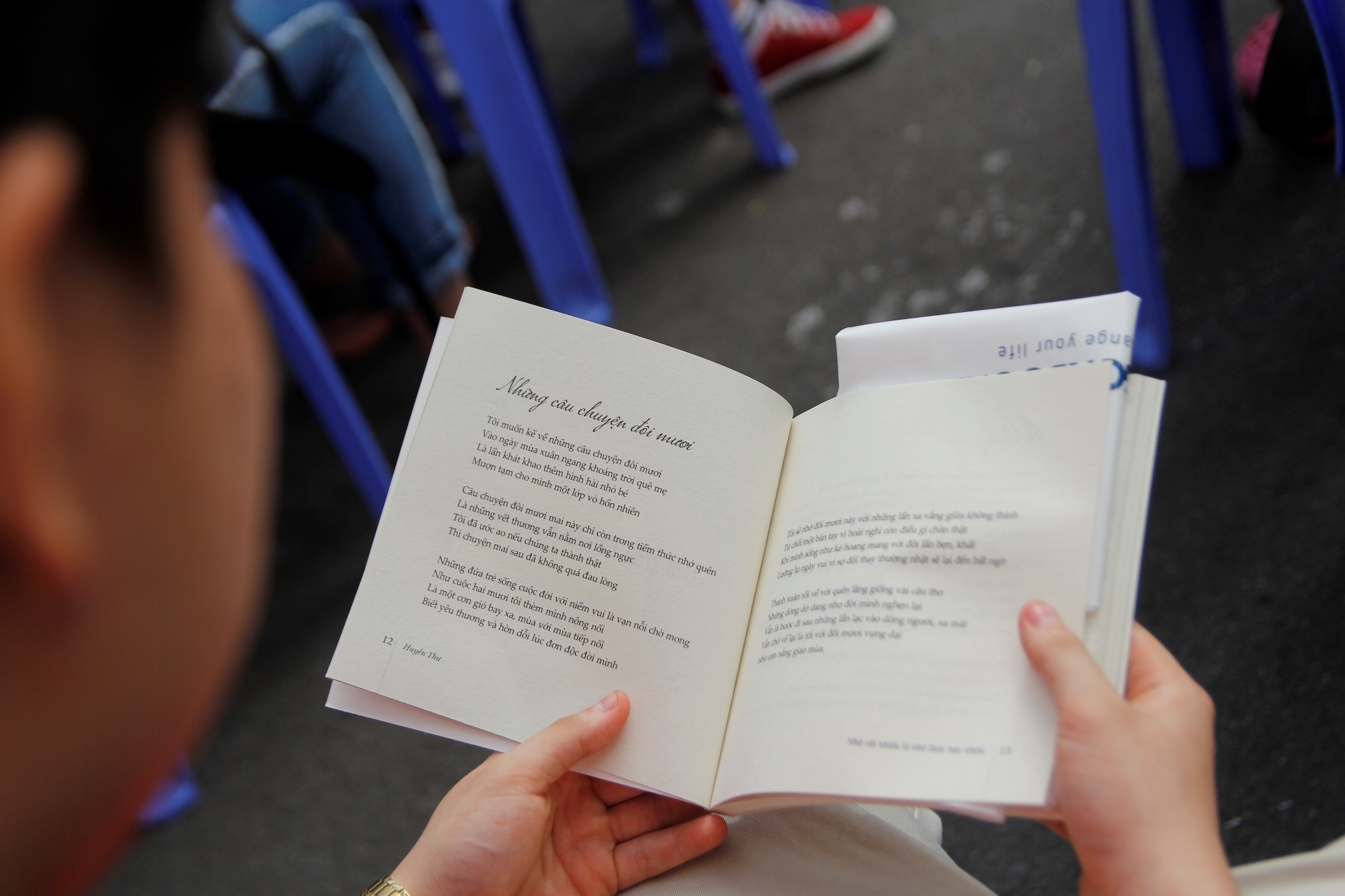 nha tho tre Huyen Thu va tho dat nuoc anh 2