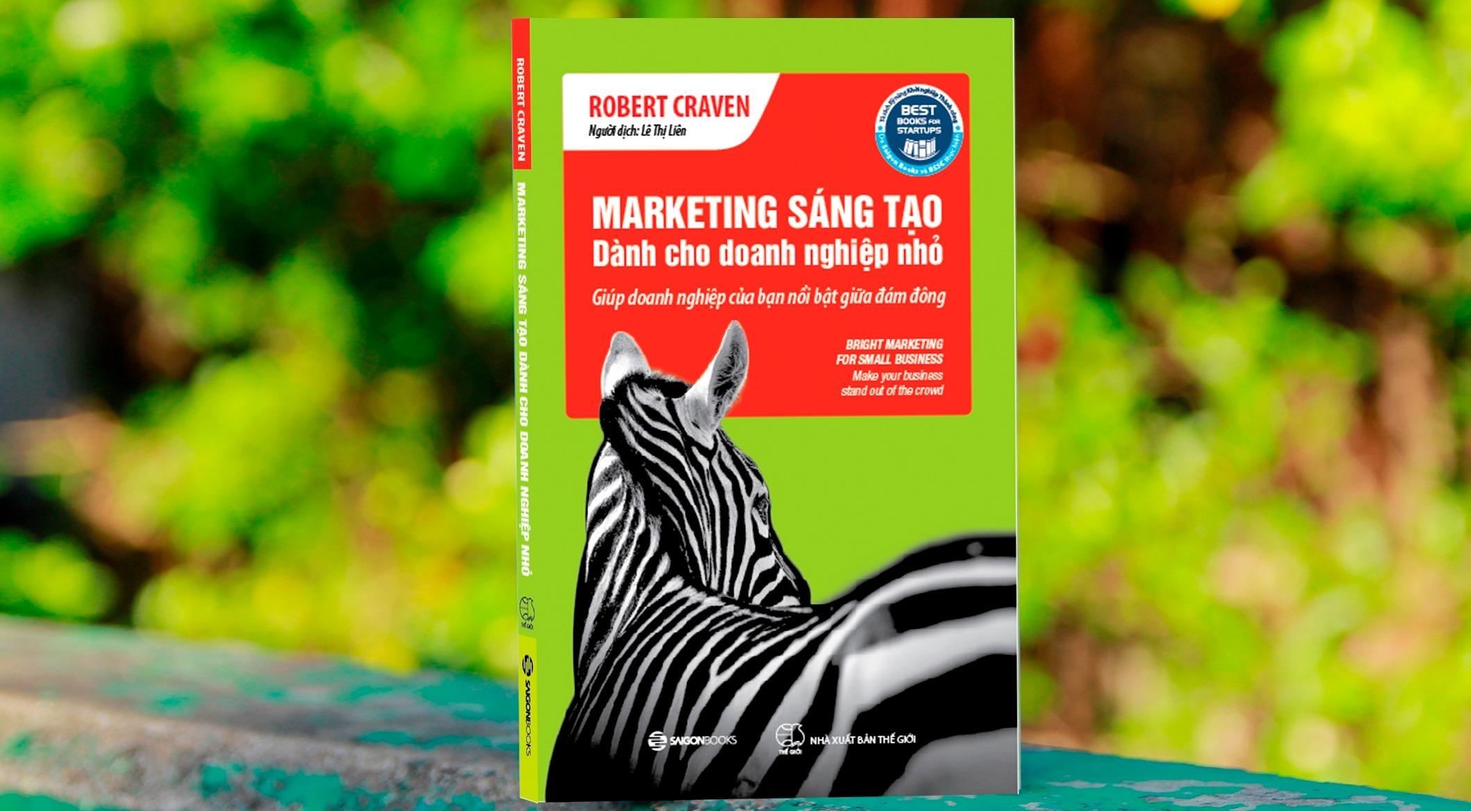 Cuon sach giup doanh nghiep noi bat giua dam dong hinh anh