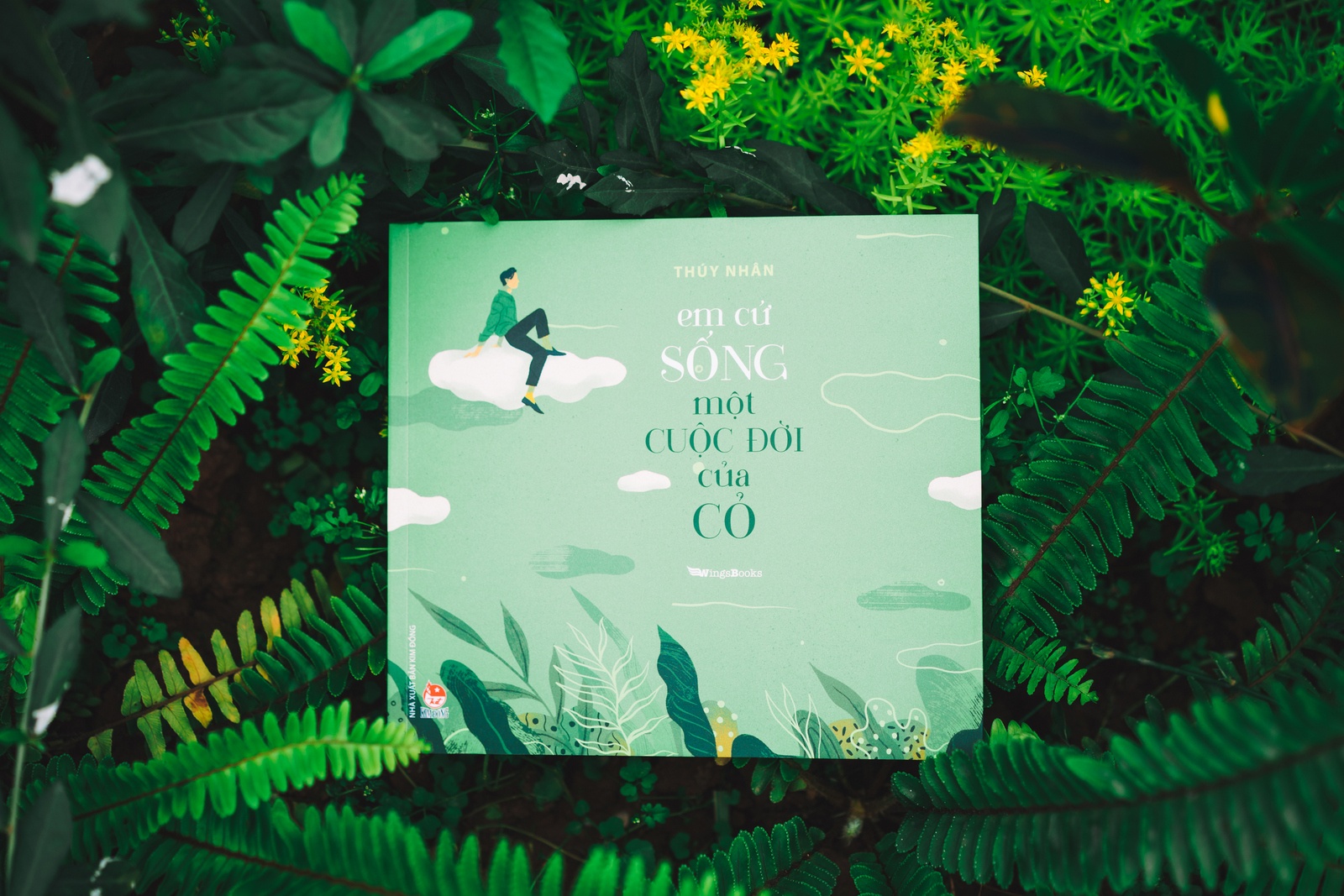 Tap tho “Em cu song mot cuoc doi nhu co” cua Thuy Nhan anh 1