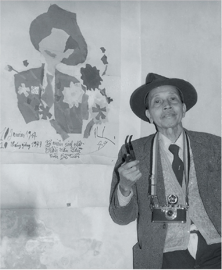 sach Van nghe va khang chien qua ong kinh Tran Van Luu anh 1