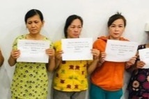 7 nguoi phu nu ru nhau vao chuong bo danh bai hinh anh