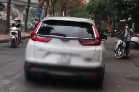 Phat nguoi tai xe di vao duong cam tu hinh anh nguoi dan cung cap hinh anh