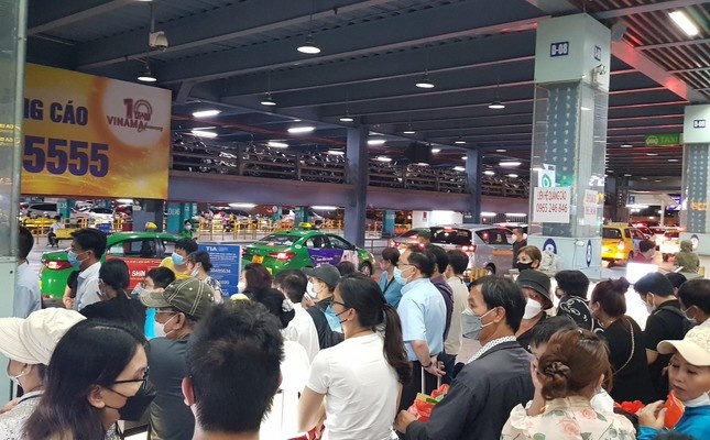 san bay tan son nhat anh 2