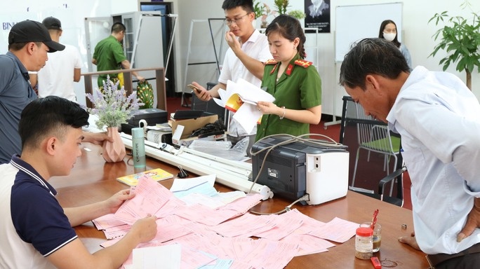 Nhieu nguoi bi lua khi dau tu vao san tien ao FVP Trade hinh anh
