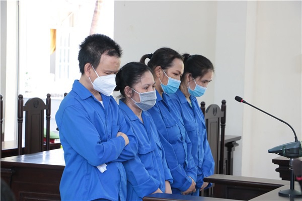 Hai an chung than danh cho cac bi cao mua ban trai phep chat ma tuy hinh anh