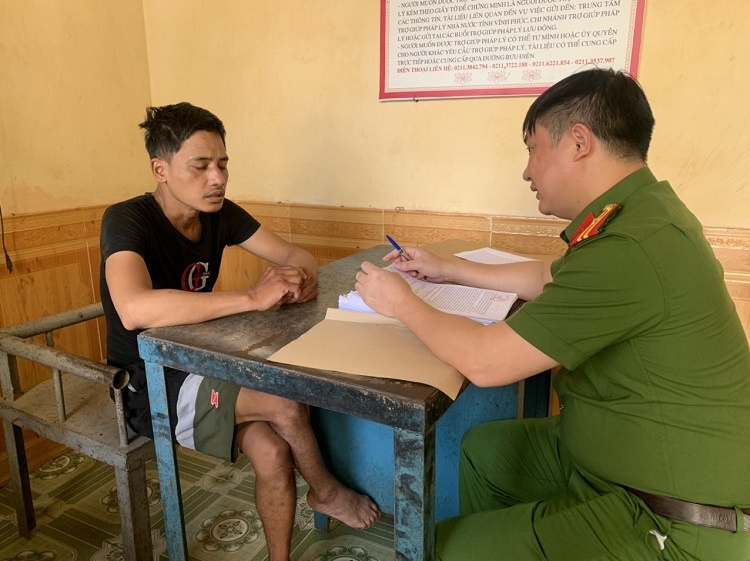 Tam giam ke chuyen cuop giat day chuyen cua tre em hinh anh