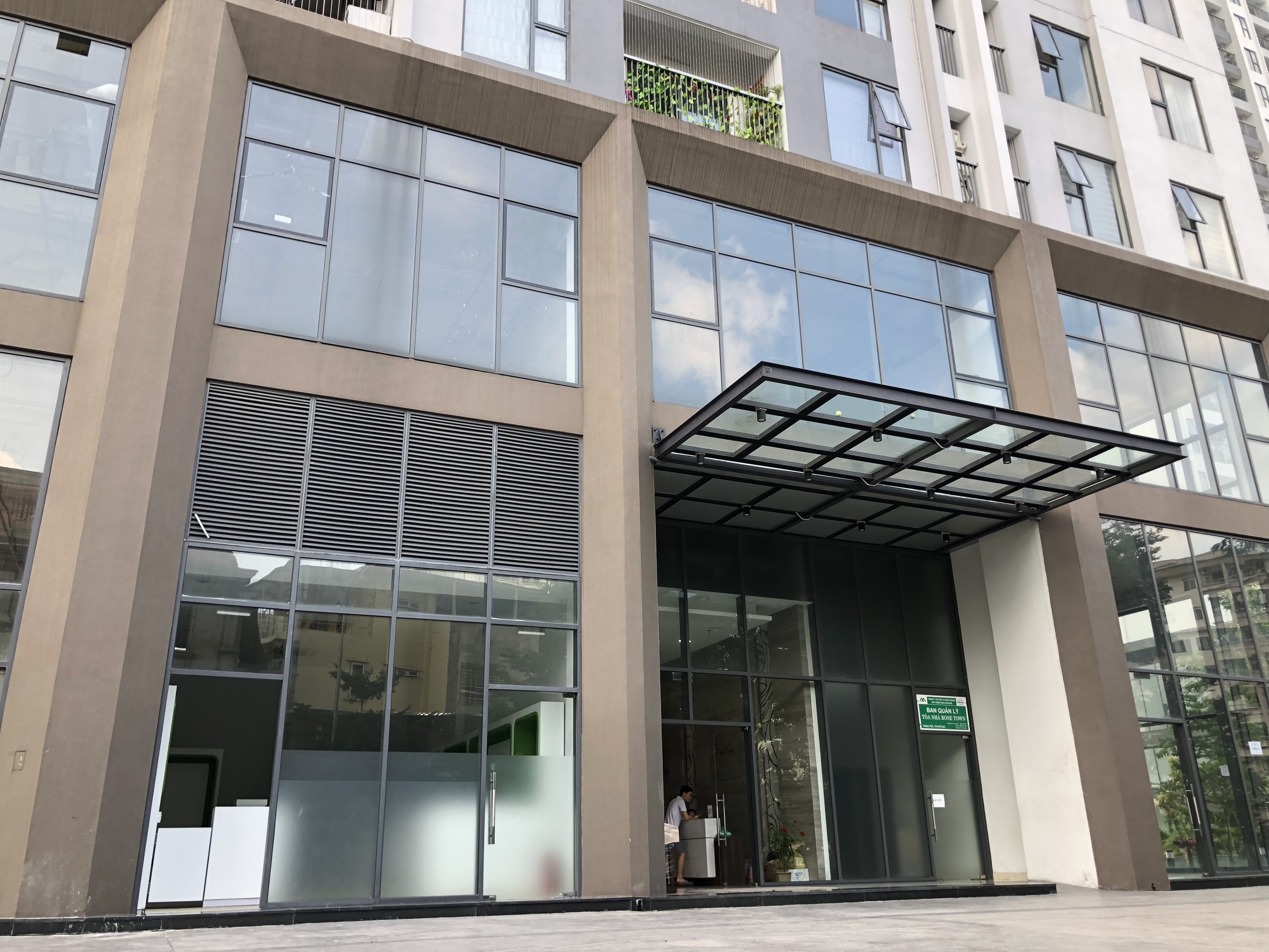 cô gái chết chung cư ảnh 1 co gai chet chung cu anh 1