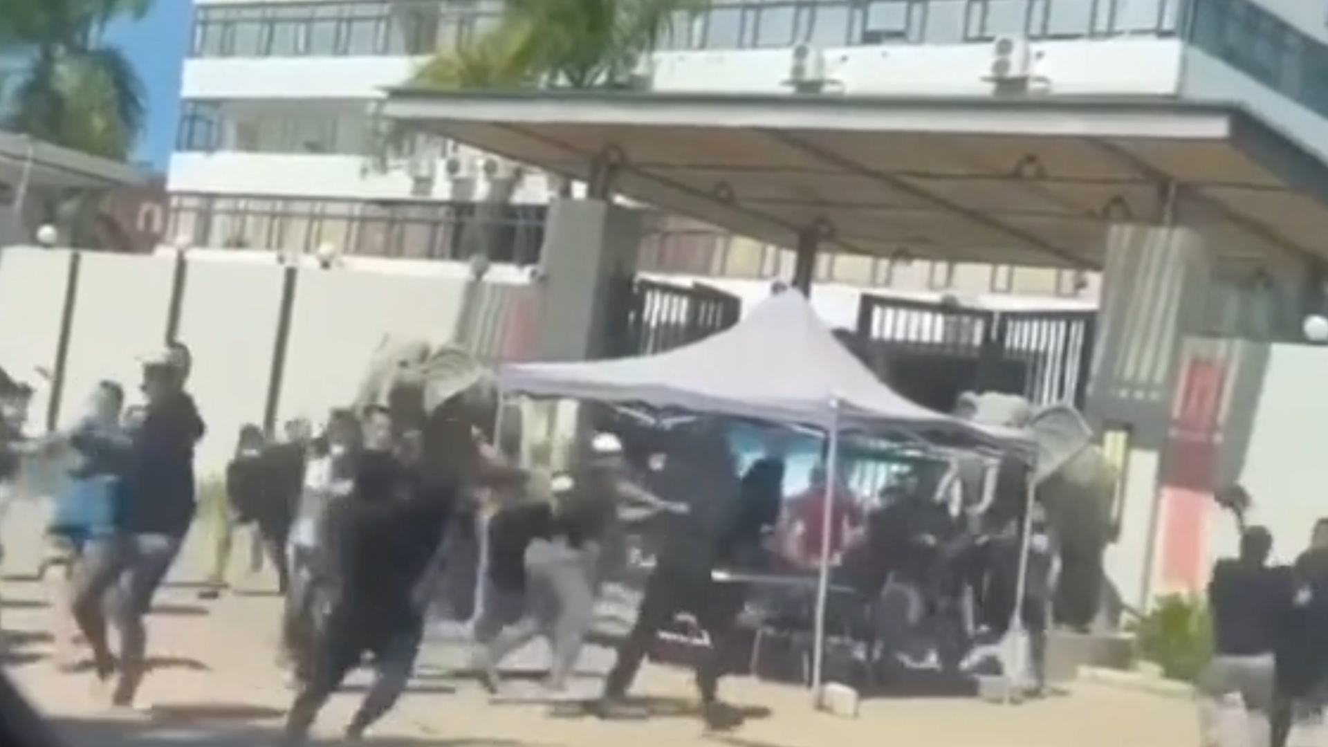 Hon 40 nguoi Viet Nam tron khoi casino o Campuchia hinh anh