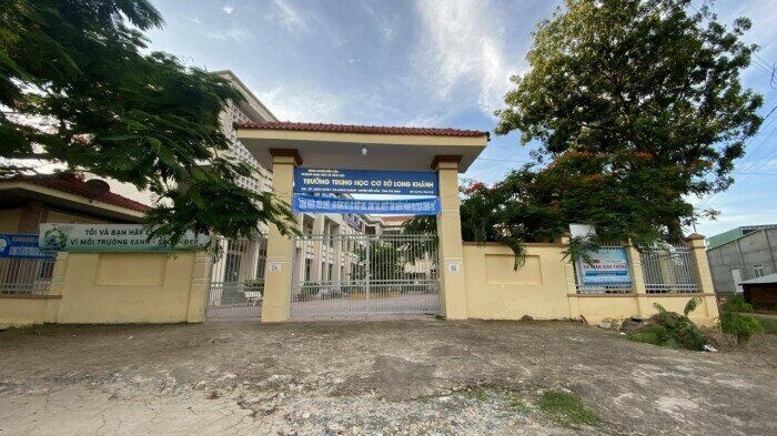 Hiệu trưởng dâm ô ảnh 1 Hieu truong dam o anh 1