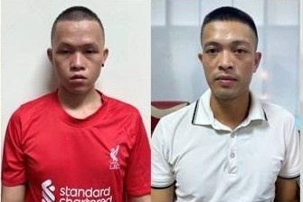 Nhom thanh nien ru nhau gay an sau khi ra tu hinh anh