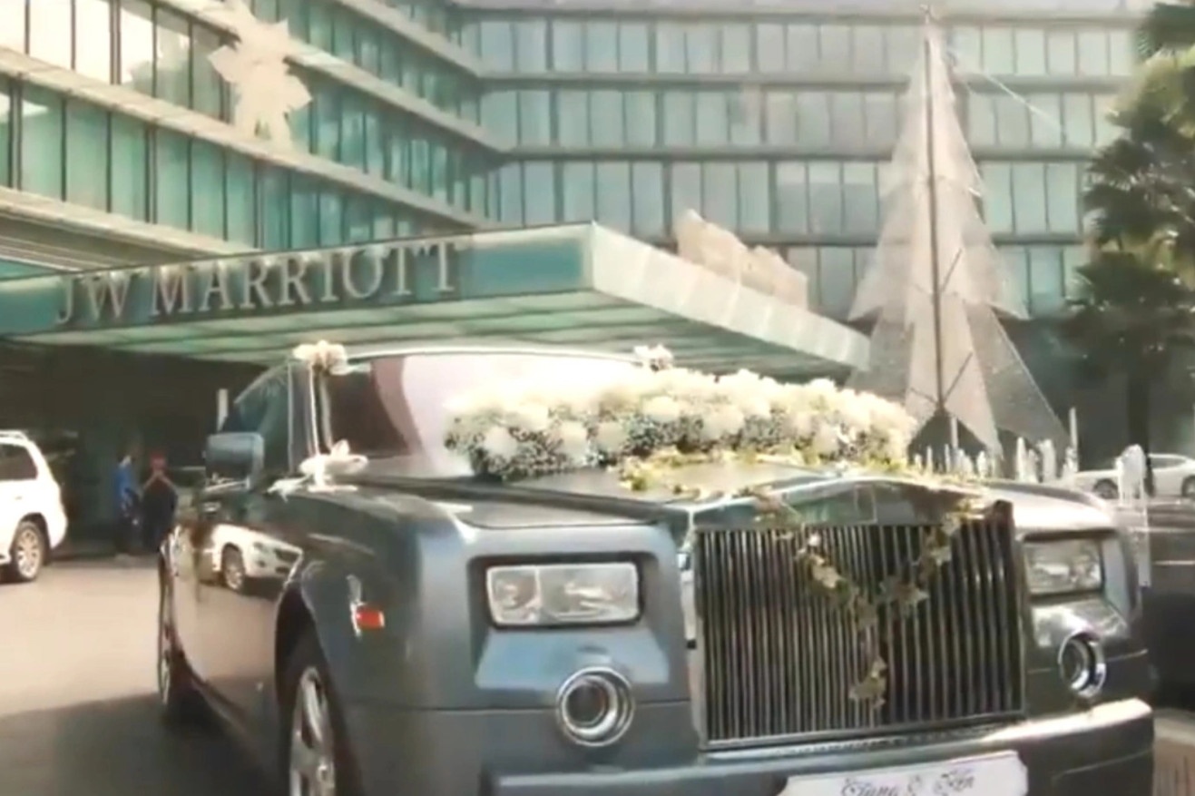 Nghi dam cuoi tien ty cua Tina Duong 4 nam truoc hinh anh