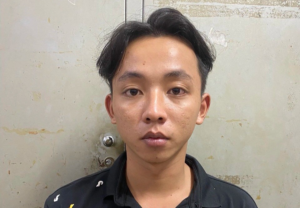 dùng mã tấu,  chém tình địch ảnh 1 dung ma tau,  chem tinh dich anh 1