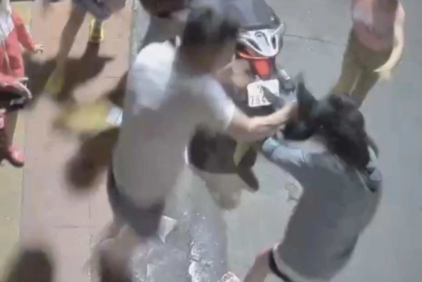 Dieu tra vu nguoi phu nu mang thai bi hanh hung o Hai Phong hinh anh