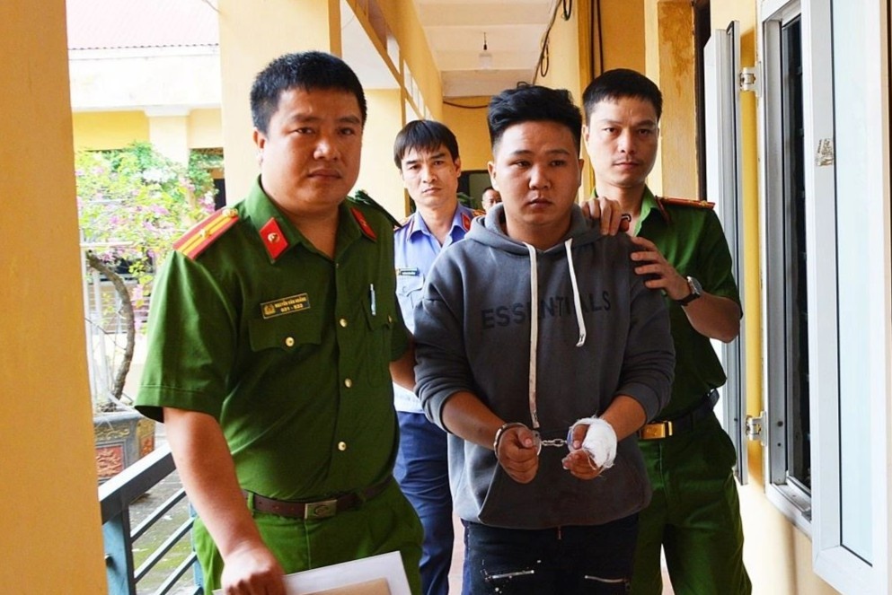 Khoi to vu an truy sat 2 nguoi o tiem toc hinh anh