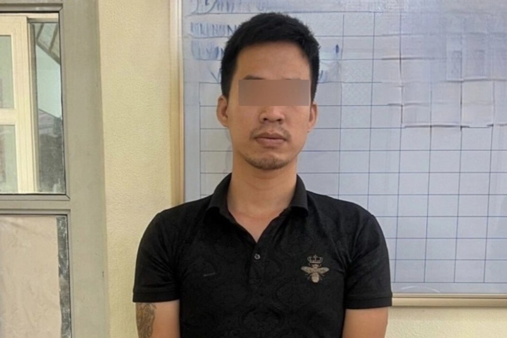 Nam thanh nien bi bat sau gan 10 nam doi ten de tron truy na hinh anh